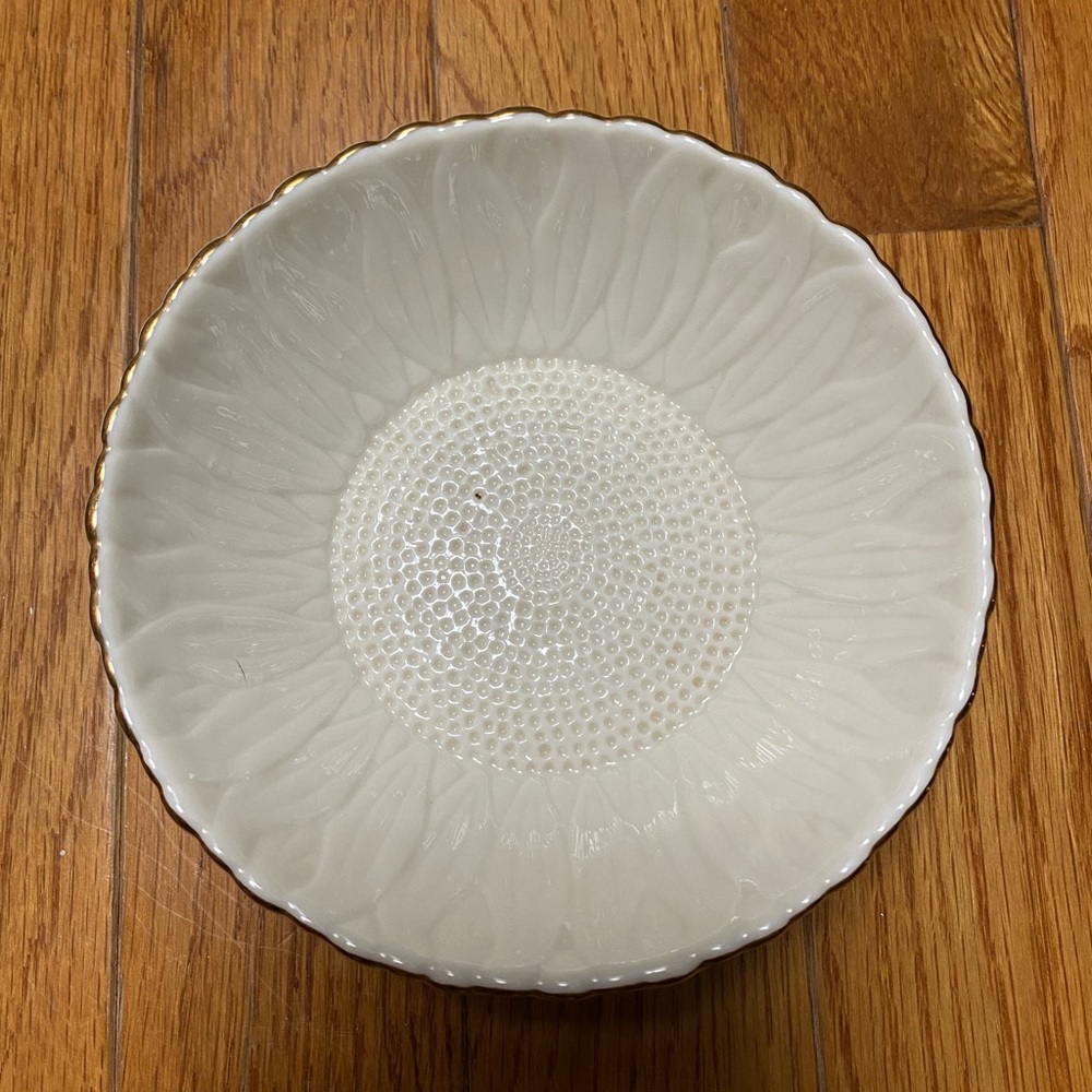 Classic Lenox Sunflower Dish Ivory with Gold Trim Treat Bowl 5 Inches Porcelin